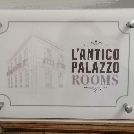 L'Antico Palazzo Rooms Catánia Buitenkant foto